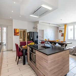 Apartment T3 Moderne Et Cosy Au Bord De, Marseille
